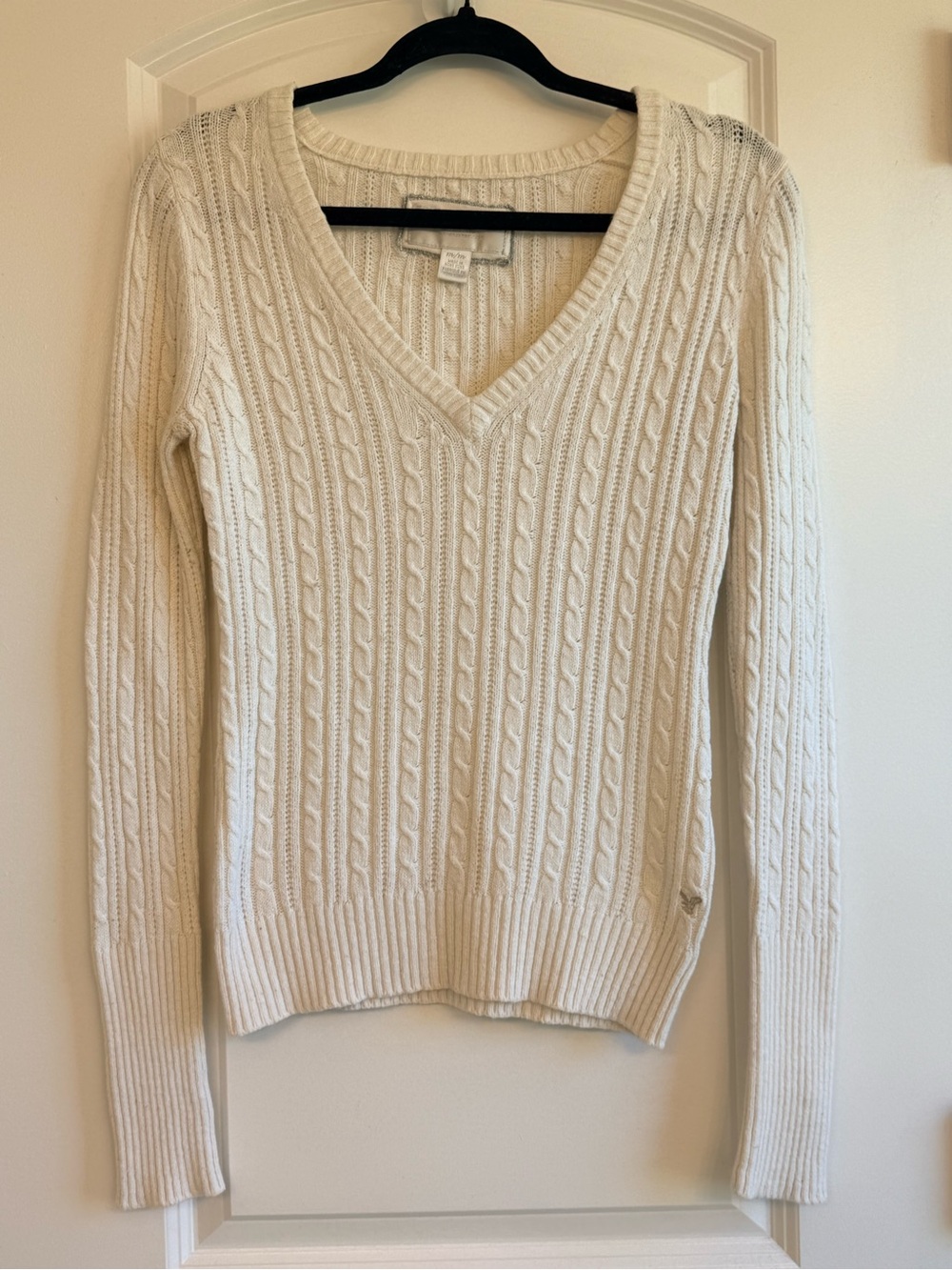 Vintage American Eagle Outfitters Cable Knit Sweater XS Ivory V Neck Y2K Angora
